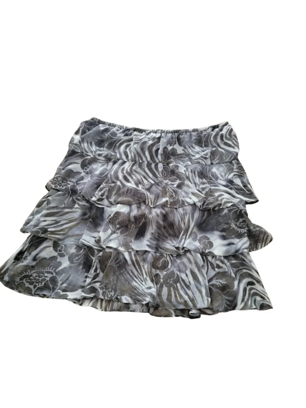 Gray/White/Black vintage-inspired grey/white animal floral print tiered skirt